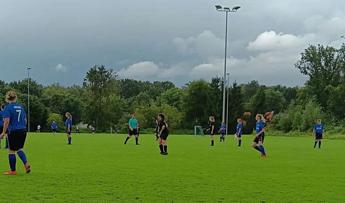 Damen siegen in Twisteden mit 5:1