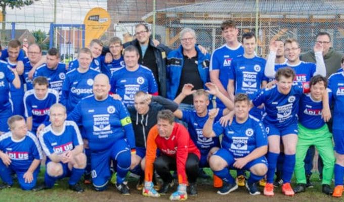 Fußball für Menschen mit Handicap - Neustart
